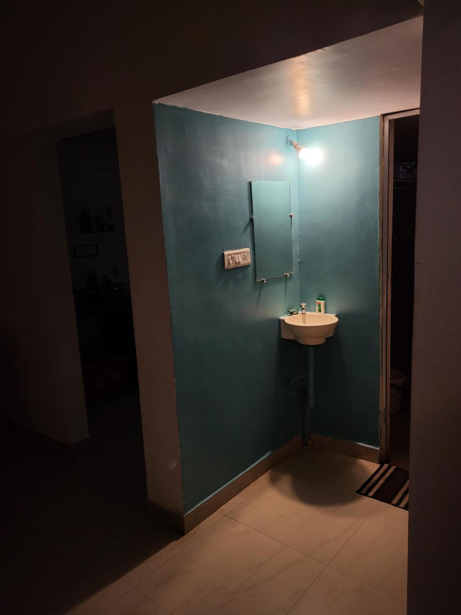 Blue Beds Homestay, Exotic 2Bhk Ac House Jabalpur Esterno foto